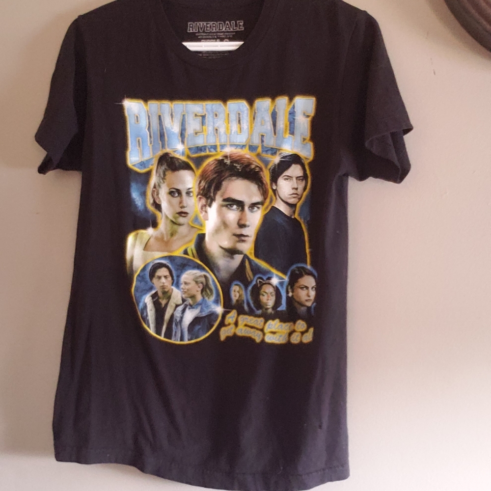 Riverdale Cast tshirt